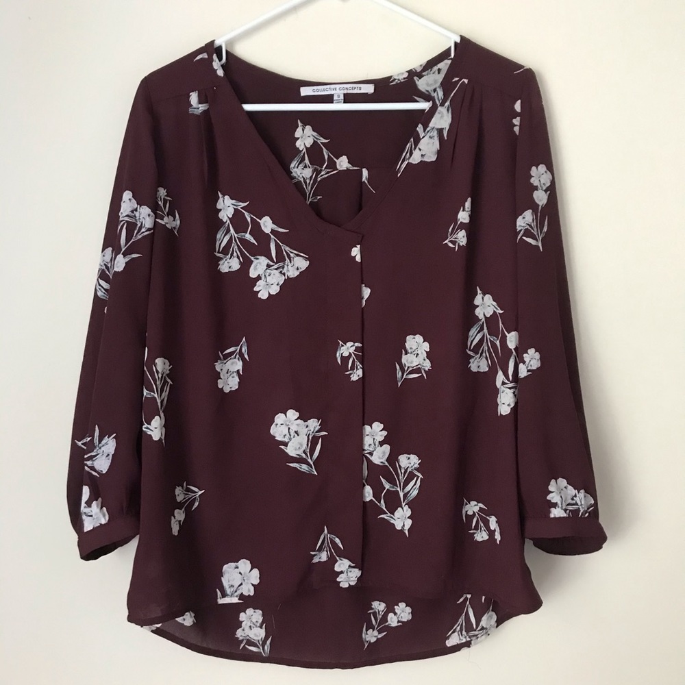 COLLECTIVE CONCEPTS• Size Small Blouse